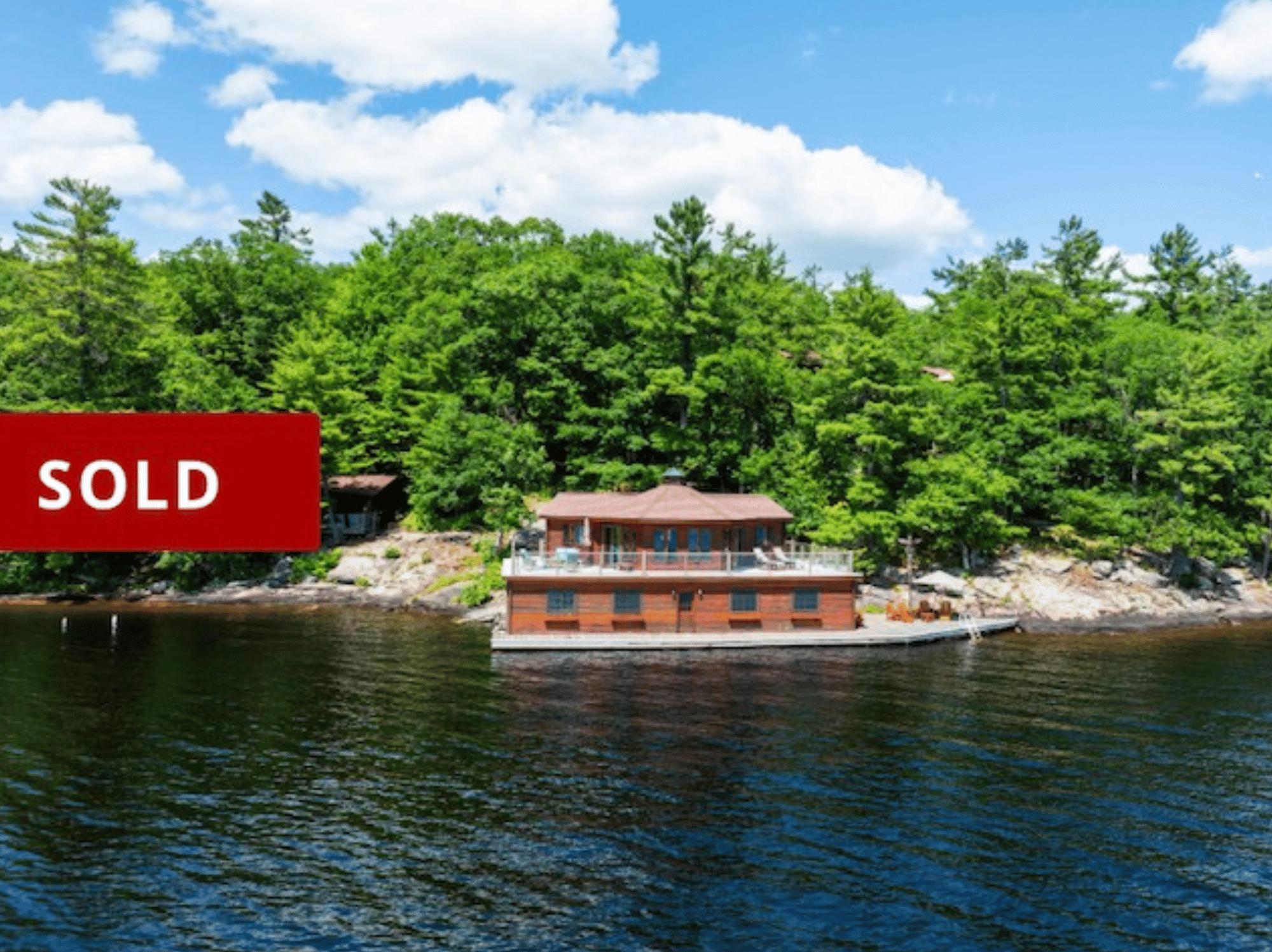 Enchanting Lake Muskoka Retreat