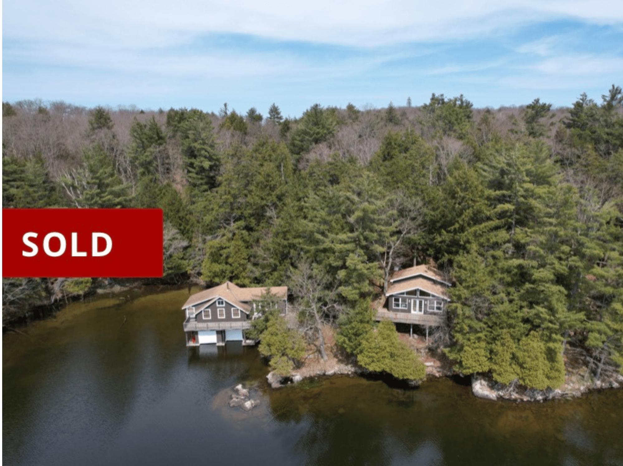 Rare South Lake Rosseau Offering